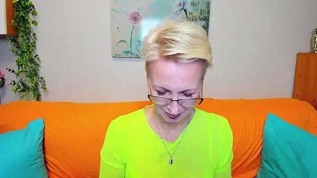 iamyourdream89 online show from 11/10/25, 04:23