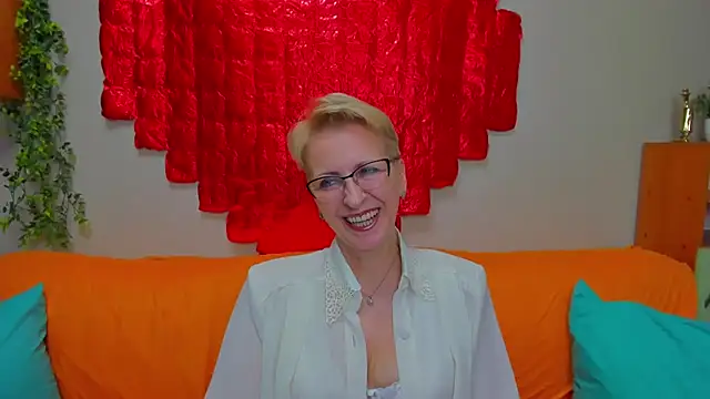 iamyourdream89 online show from 02/22/26, 05:25