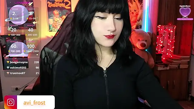 Snapshot of avi_frost chatting on 02/08/25, 10:29 avi frost online show from 02/08/25, 10:29