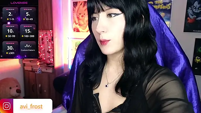 Snapshot of avi_frost chatting on 03/11/25, 05:24 avi frost online show from 03/11/25, 05:24