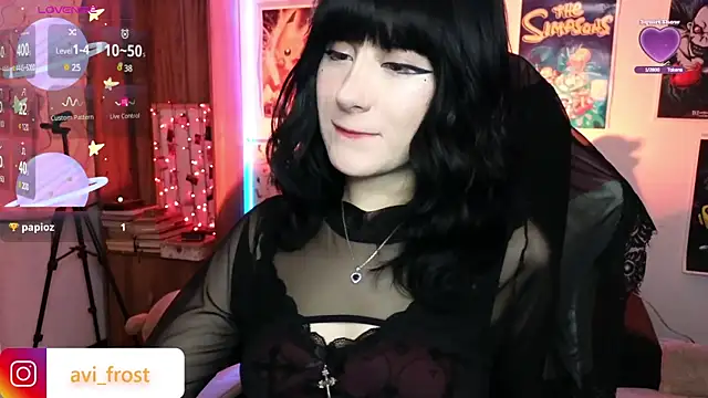 Snapshot of avi_frost chatting on 02/12/25, 07:13 avi frost online show from 02/12/25, 07:13