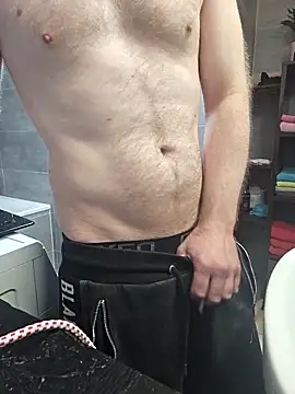 Snapshot of geiler89 chatting on 11/03/25, 03:48 geiler89 online show from 11/03/25, 03:48