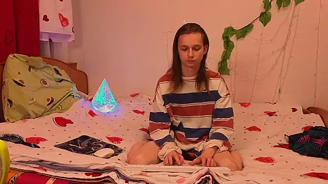 Frank Fraer online show from 03/06/26, 07:42