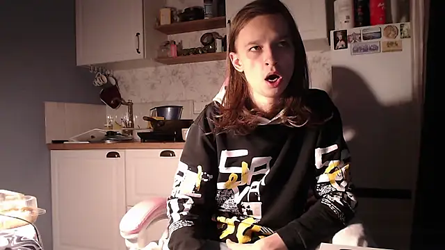 Frank Fraer online show from 09/18/25, 06:44