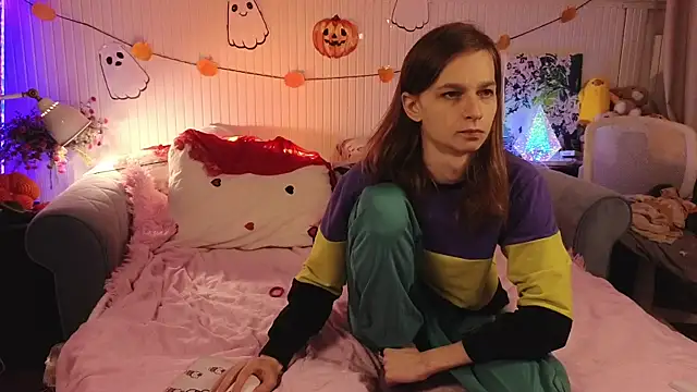 Frank Fraer online show from 10/22/25, 04:06