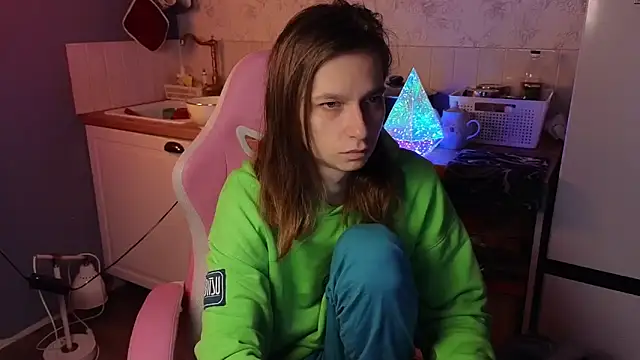 Frank Fraer online show from 10/04/25, 05:03