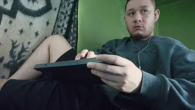Snapshot of sweet_cock28 chatting on 10/16/25, 03:53 sweet cock28 online show from 10/16/25, 03:53