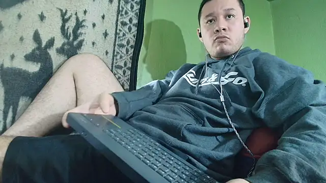 Snapshot of sweet_cock28 chatting on 07/02/26, 03:29 sweet cock28 online show from 07/02/26, 03:29