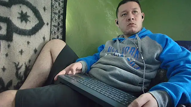 sweet cock28 online show from 12/15/25, 03:18