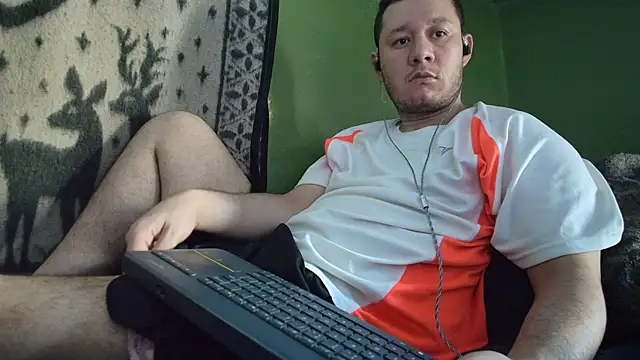 Snapshot of sweet_cock28 chatting on 04/26/26, 02:03 sweet cock28 online show from 04/26/26, 02:03