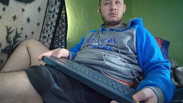 Snapshot of sweet_cock28 chatting on 09/14/25, 02:28 sweet cock28 online show from 09/14/25, 02:28