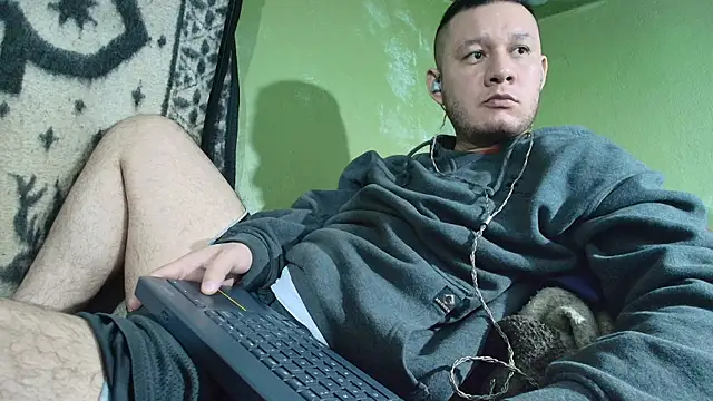 sweet cock28 online show from 11/10/25, 04:12