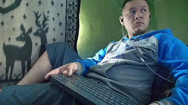 sweet cock28 online show from 02/17/26, 03:31