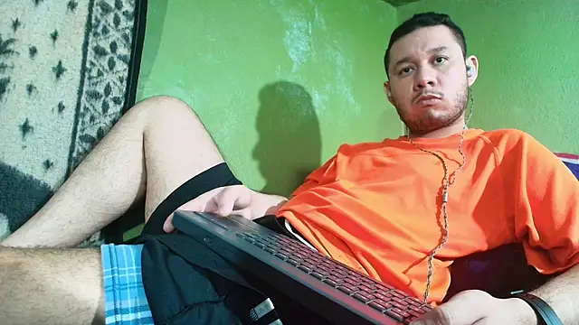Snapshot of sweet_cock28 chatting on 03/02/25, 05:41 sweet cock28 online show from 03/02/25, 05:41