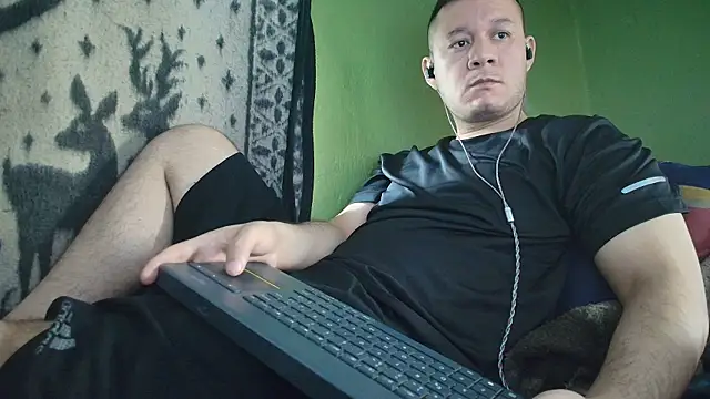 Snapshot of sweet_cock28 chatting on 07/07/26, 03:26 sweet cock28 online show from 07/07/26, 03:26