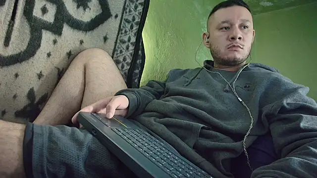 sweet cock28 online show from 11/08/25, 03:26