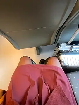 Snapshot of Thepanthera chatting on 10/12/25, 08:26 Thepanthera online show from 10/12/25, 08:26