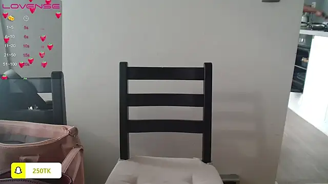 Snapshot of Thepanthera chatting on 02/26/25, 02:16 Thepanthera online show from 02/26/25, 02:16