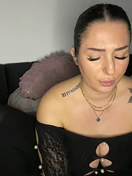 Mia-Bremer online show from 03/31/26, 10:23
