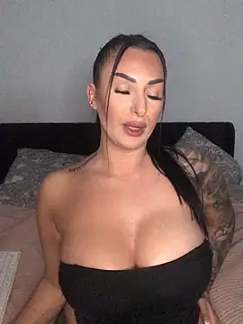 Mia-Bremer online show from 11/08/25, 09:57