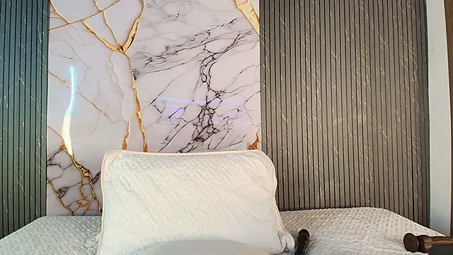 big tits in your face online show from 03/24/26, 08:20