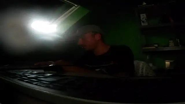 capoloveu online show from 09/11/25, 05:13