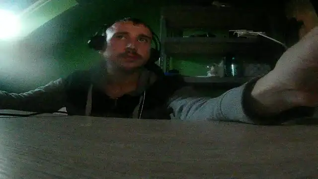 capoloveu online show from 03/01/25, 04:11