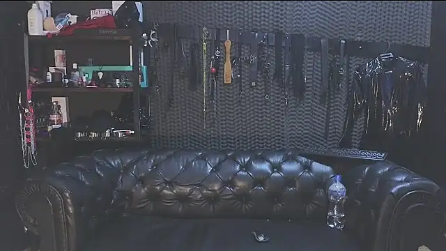 kimberly swan online show from 03/01/25, 08:21