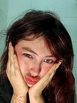 Snapshot of Lauri_Greeneyes1 chatting on 04/21/26, 08:59 Lauri Greeneyes1 online show from 04/21/26, 08:59