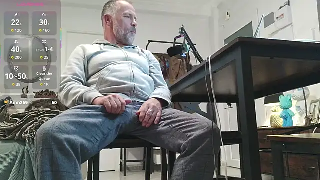 DaddybearVLC online show from 04/13/26, 06:56