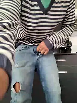 patriciajoy20 online show from 10/12/25, 08:37