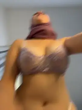 Snapshot of naughty__angel chatting on 12/15/25, 11:16 naughty angel online show from 12/15/25, 11:16