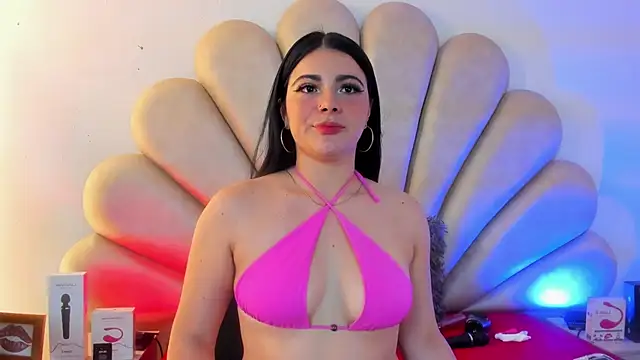 Snapshot of Natasha__Blue chatting on 03/19/25, 10:31 Natasha Blue online show from 03/19/25, 10:31