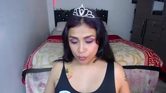 Snapshot of pinky_violeta chatting on 10/17/25, 12:51 pinky violeta online show from 10/17/25, 12:51