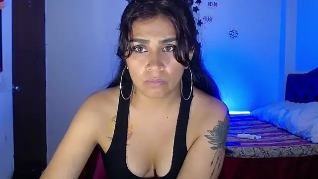 Snapshot of pinky_violeta chatting on 02/23/25, 09:26 pinky violeta online show from 02/23/25, 09:26