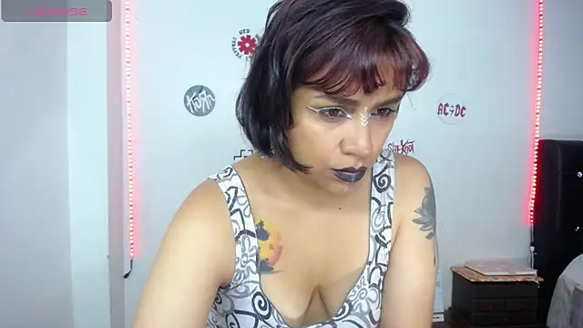 pinky violeta online show from 05/30/26, 12:06