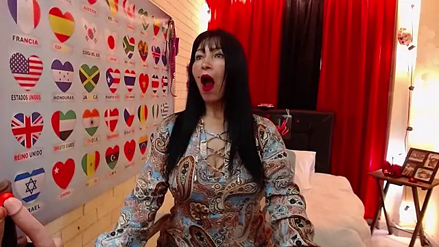 Snapshot of Sarah_teiku chatting on 11/04/25, 06:01 Sarah teiku online show from 11/04/25, 06:01