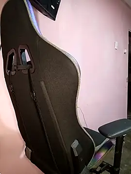 kanyat  online show from 11/21/25, 05:12