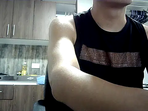 Snapshot of axeldaviid chatting on 03/05/25, 02:25 axeldaviid online show from 03/05/25, 02:25