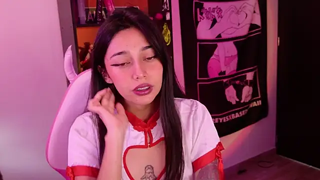 amber yull online show from 07/05/26, 04:25