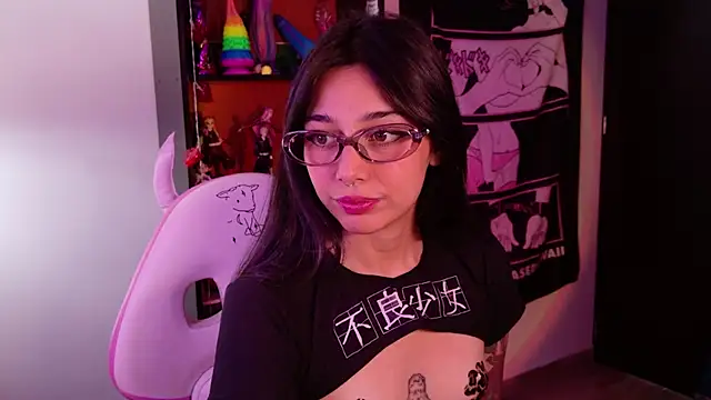 amber yull online show from 06/15/26, 02:50