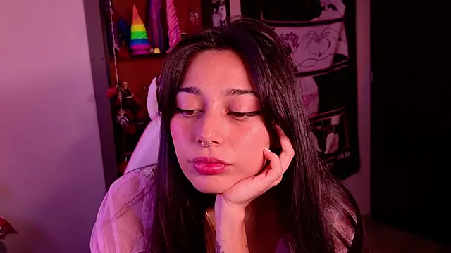 Snapshot of amber_yull chatting on 05/15/26, 02:26 amber yull online show from 05/15/26, 02:26