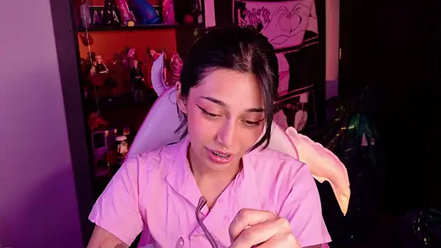amber yull online show from 06/28/26, 02:18