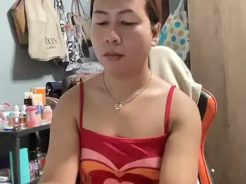 Snapshot of UrLove_Marga chatting on 09/10/25, 11:48 UrLove Marga online show from 09/10/25, 11:48