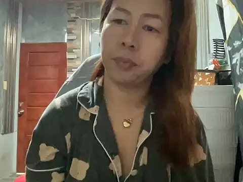 Snapshot of UrLove_Marga chatting on 04/27/26, 09:57 UrLove Marga online show from 04/27/26, 09:57