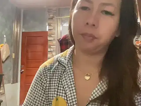 Snapshot of UrLove_Marga chatting on 07/15/26, 10:39 UrLove Marga online show from 07/15/26, 10:39
