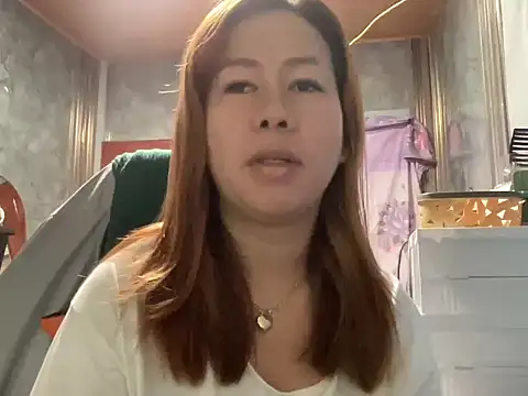 Snapshot of UrLove_Marga chatting on 05/04/26, 10:12 UrLove Marga online show from 05/04/26, 10:12