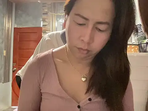 Snapshot of UrLove_Marga chatting on 06/15/26, 11:37 UrLove Marga online show from 06/15/26, 11:37