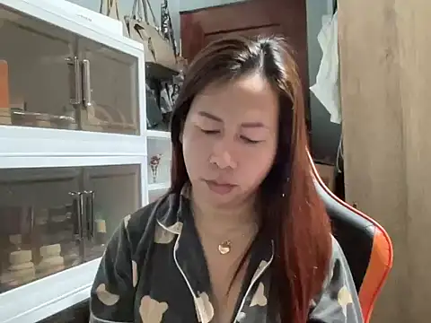 Snapshot of UrLove_Marga chatting on 10/14/25, 10:42 UrLove Marga online show from 10/14/25, 10:42