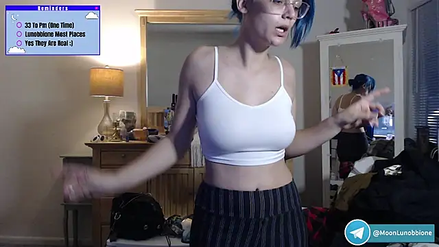 Snapshot of Lunobbione chatting on 02/13/26, 11:27 Lunobbione online show from 02/13/26, 11:27